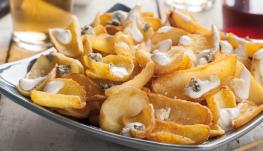 Patates fregides amb salsa cabrales
